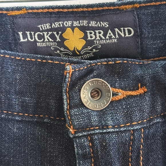 Lucky Brand Dark Blue Frayed Leg Abbey 6” Short Everyday Comfort Summer Size 14 - Picture 6 of 10